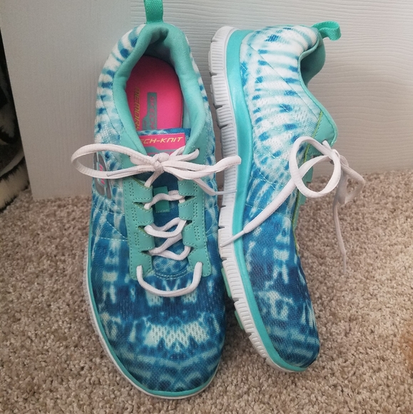 skechers tie dye womens shoes